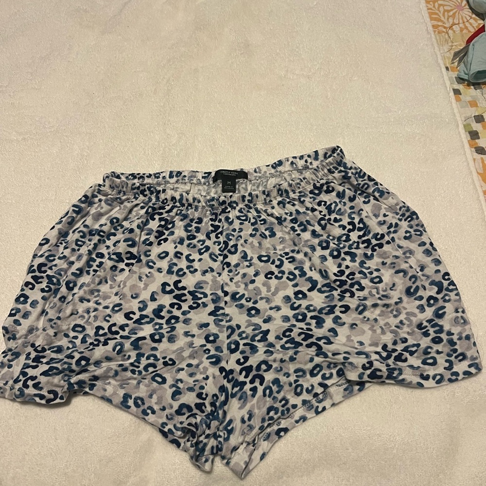 Vera Wang PJ Shorts Set EUC - Picture 3 of 3